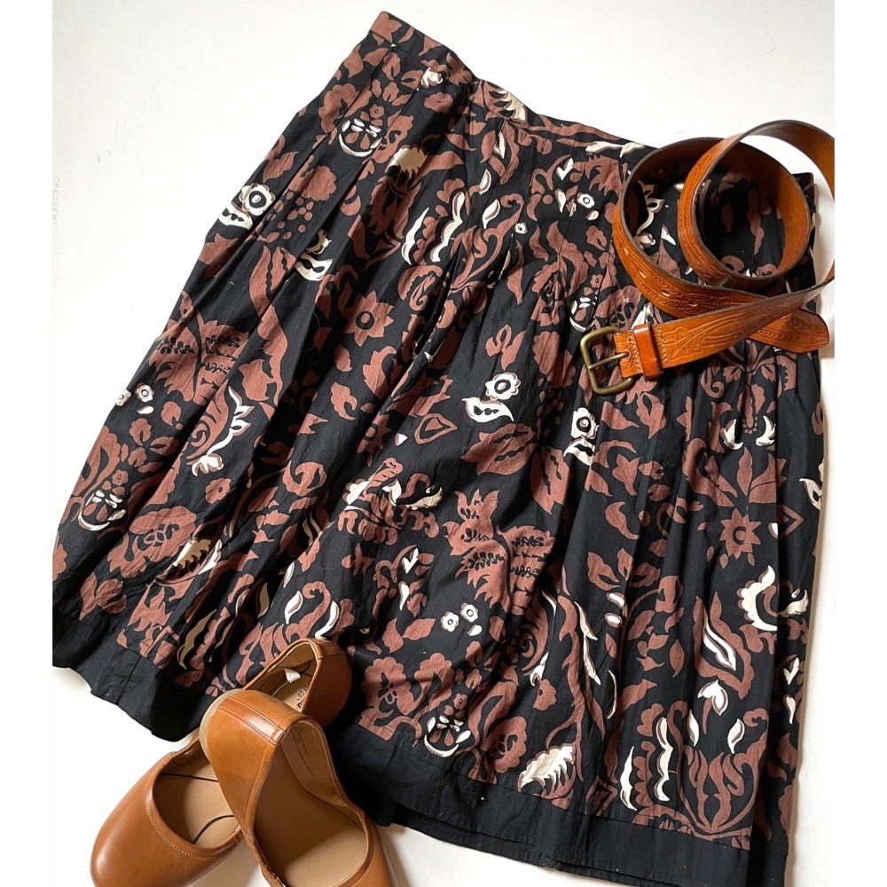 Cool flared cotton midi skirt ethnic print.